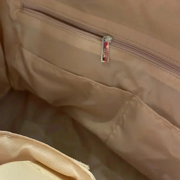 BEIS Elegant Cream and Tan Travel Bag - Picture 12 of 12